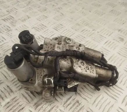 BMW 7 F01 F02 F03 F04 Air suspension compressor 6775258