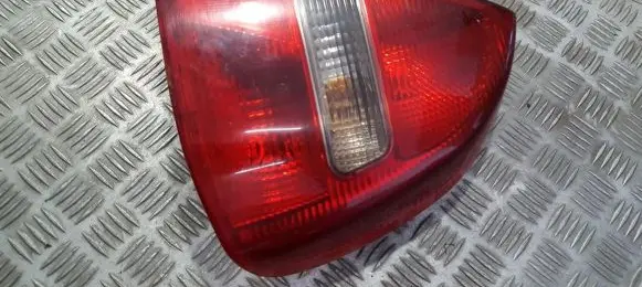 Mitsubishi Carisma Rear/tail lights