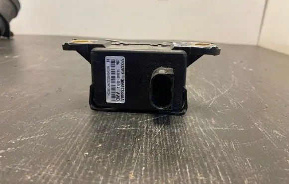 Volvo XC70 ESP acceleration yaw rate sensor 30667844AA 10098005212