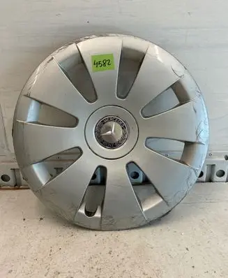 Mercedes-Benz C W203 R16 wheel hub/cap/trim A4474000125 ZGS004 A4474011800