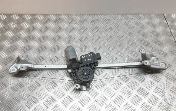 Opel Zafira B Rear door window regulator with motor
