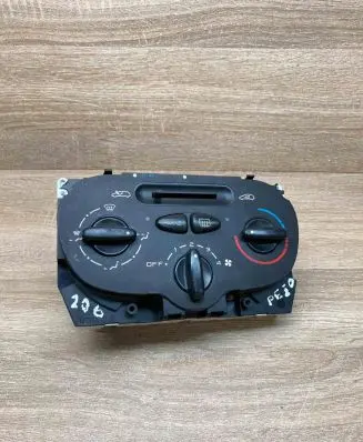 Peugeot 206 Climate control unit 1068901 1068701
