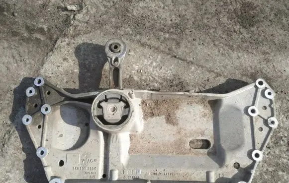 Seat Altea Front subframe 1k0199369g