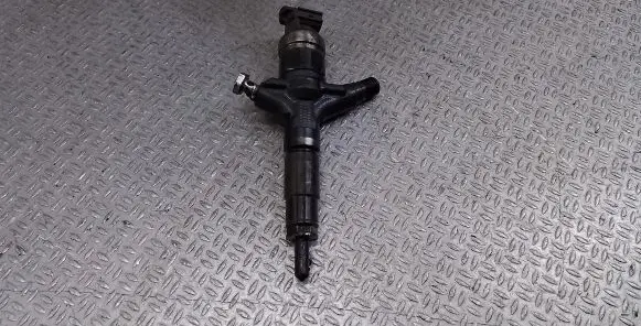 Subaru Forester SH Fuel injector 16613AA030