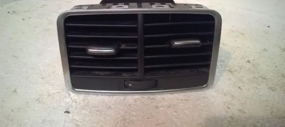 Audi A6 Allroad C6 Rear air vent grill 4F0819203C
