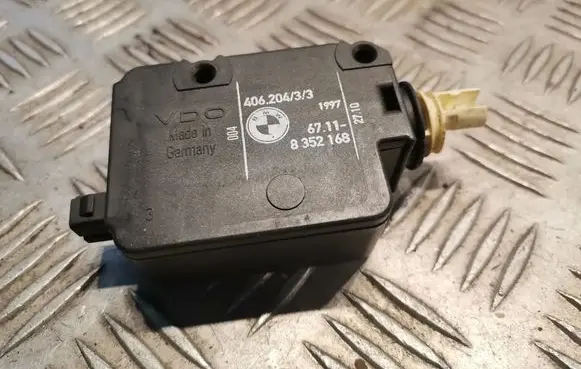BMW 7 E38 Fuel tank cap lock 8352168