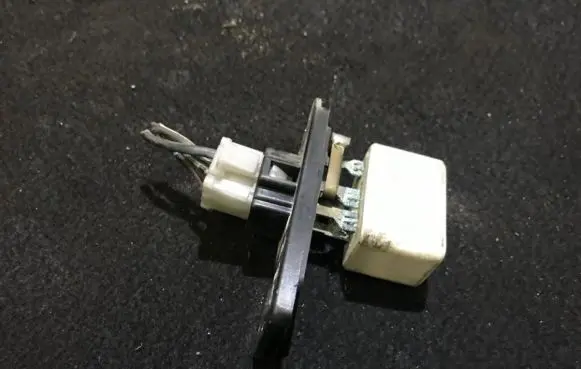 Mitsubishi Space Wagon Heater blower motor/fan resistor