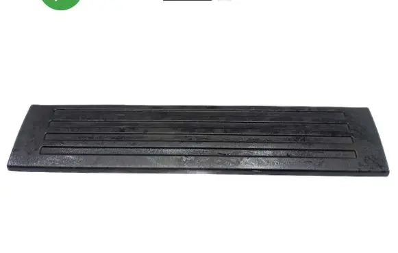 Mercedes-Benz R W251 Front sill trim cover A2516860036