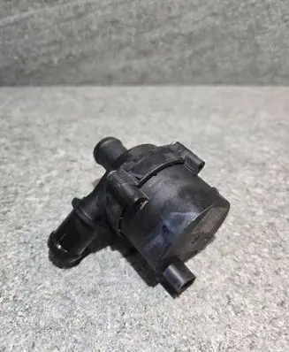Volkswagen Golf VII Electric auxiliary coolant/water pump 5Q0965567