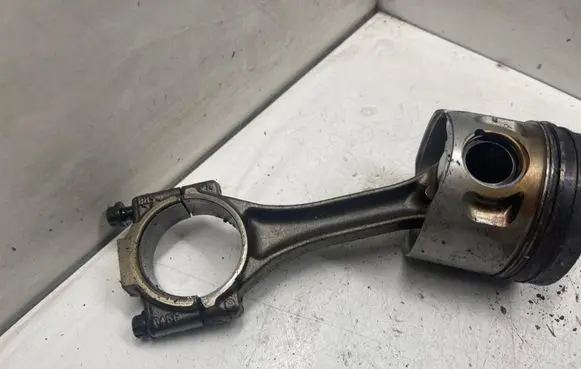 Volkswagen Sharan Piston with connecting rod 045C