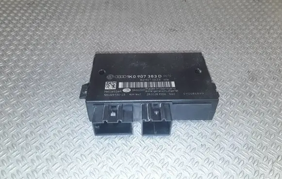 Skoda Octavia Mk2 (1Z) Tow bar trailer control unit/module 1K0907383D