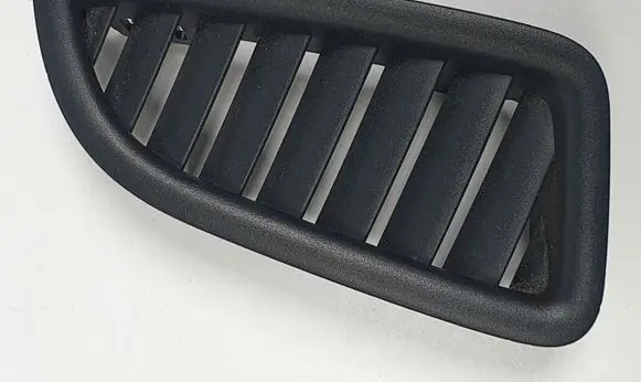 Mercedes-Benz C W205 Dashboard air vent grill cover trim 2400065
