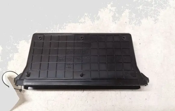 Hyundai Santa Fe Dashboard storage box/compartment U8443448