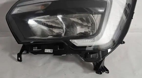 Renault Master III Headlight/headlamp 260607867R
