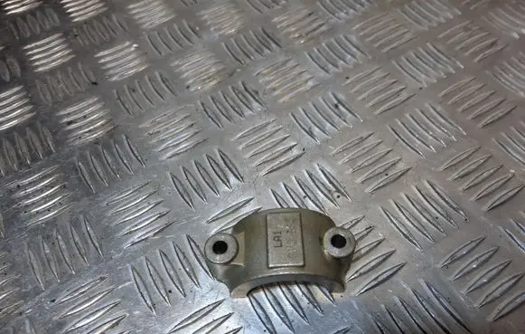 BMW 6 F12 F13 Camshaft holder 236215