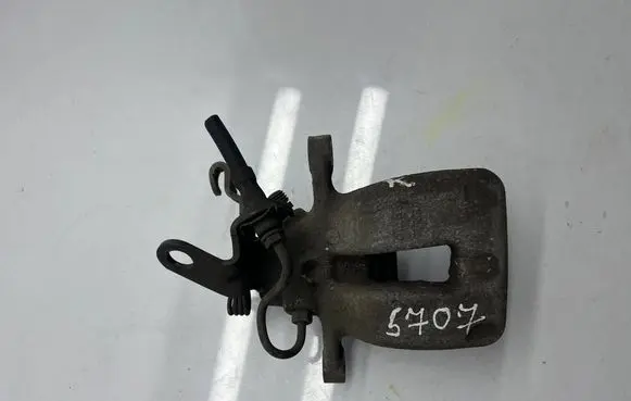 Volkswagen Touran I Rear brake caliper