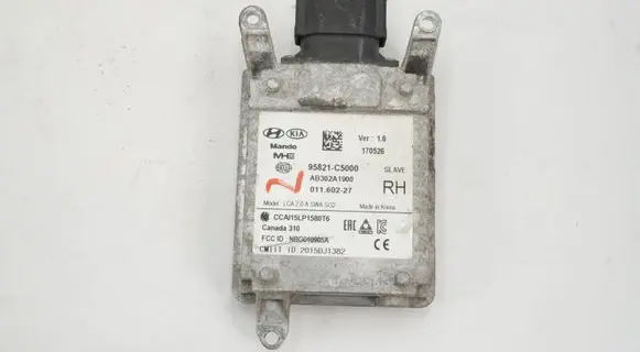 KIA Sorento Blind spot module 95821C5000