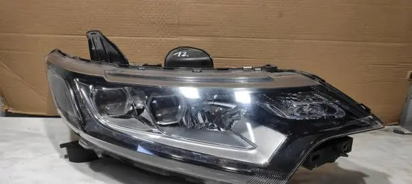 Mitsubishi Outlander Headlight/headlamp