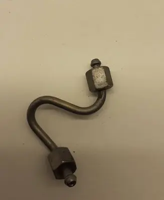 Mercedes-Benz C W204 Fuel injector supply line/pipe 