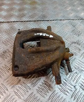 Toyota Corolla Verso AR10 Front brake caliper 