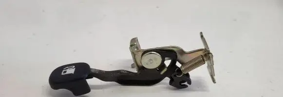 Hyundai Santa Fe Fuel tank opening switch 