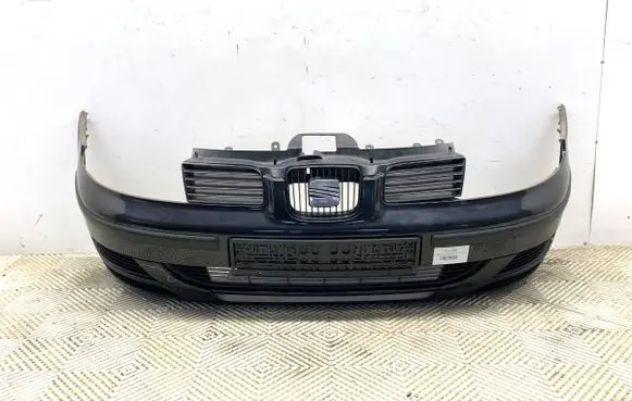 Seat Leon (1M) Front bumper