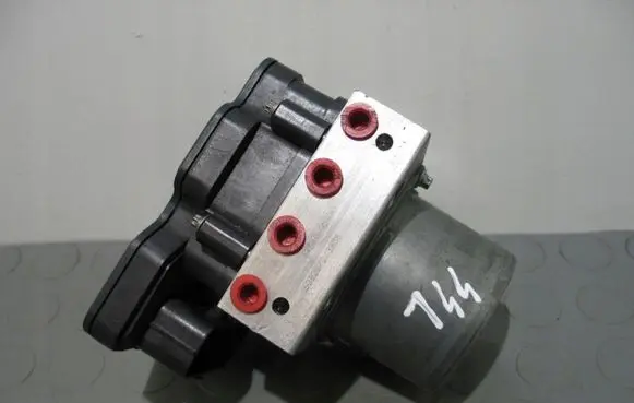 Toyota Auris 150 ABS Pump Array