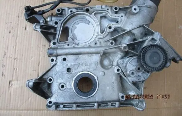 Mercedes-Benz Vito Viano W638 Timing chain cover R6110150302