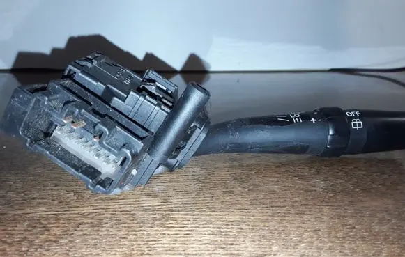 Toyota Corolla E120 E130 Wiper control stalk 846520517