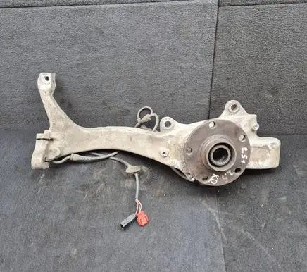 Audi A6 S6 C5 4B Front wheel hub 4B3407253G