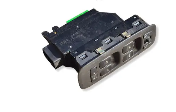 Volvo XC70 Electric window control switch 8682949 MD243100016 02W24E