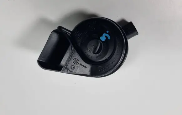 Audi A4 S4 B8 8K Horn signal 8K0951221