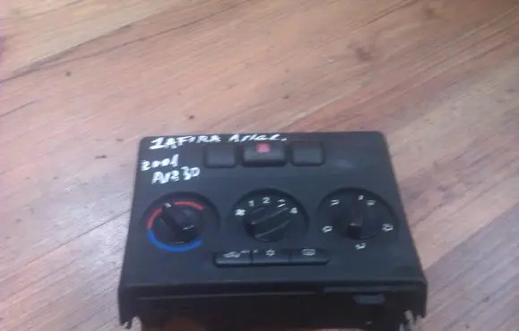 Opel Zafira A Climate control unit 024420732