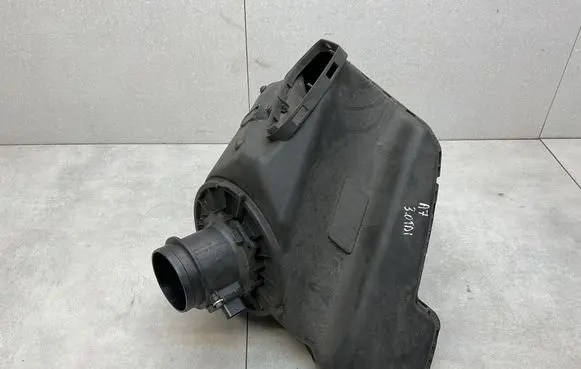 Audi A7 S7 4G Air filter box 4G0133838E