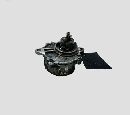 Mercedes-Benz C W203 Vacuum pump A6112300065