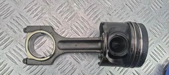 BMW X5 E70 Piston with connecting rod 512D27