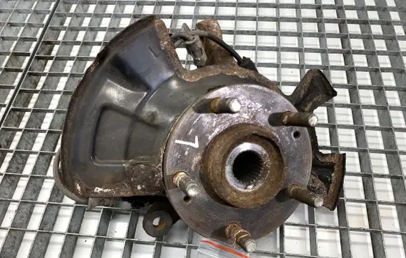 KIA Venga Front wheel hub spindle knuckle 