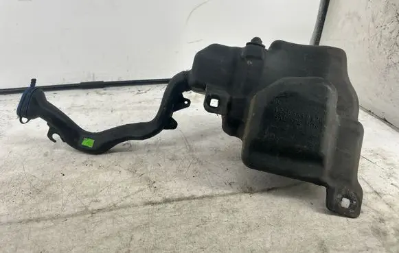 Mercedes-Benz B W246 W242 Windshield washer fluid reservoir/tank A2468690120