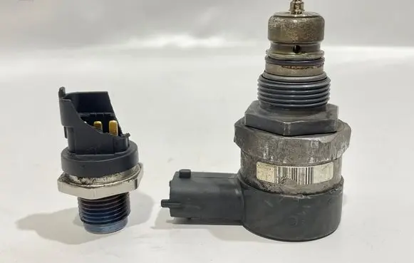 Hyundai i30 Fuel pressure sensor 0281002507 220408 25163906