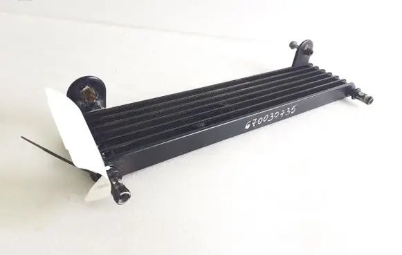Engine oil radiator