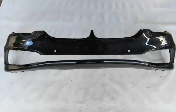 BMW 5 G30 G31 Front bumper 7385336