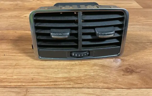 Audi A6 S6 C6 4F Rear air vent grill 4F0819203B
