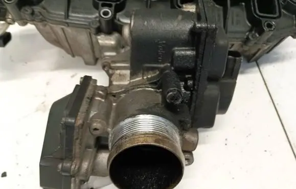Audi A4 S4 B8 8K Throttle valve 03l128063 a2c53338105
