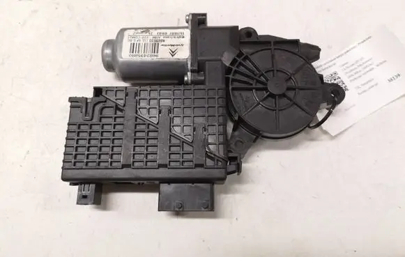 Citroen C4 I Picasso Front door window regulator motor 9682495880 400963D
