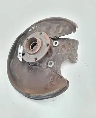 Rear wheel hub