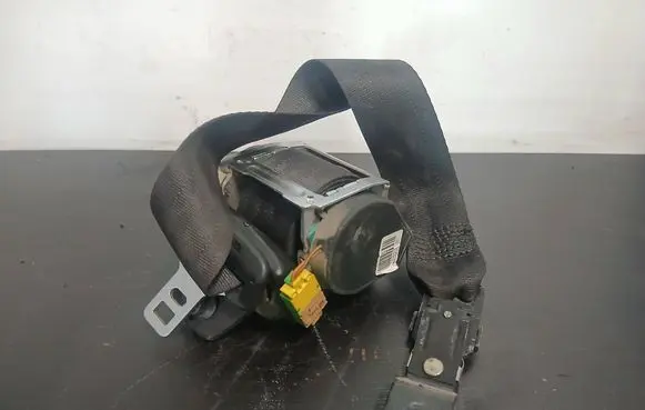 Volvo XC90 Rear seatbelt 6003114