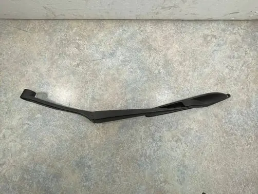 Subaru Forester SG Front wiper blade arm 35048LD