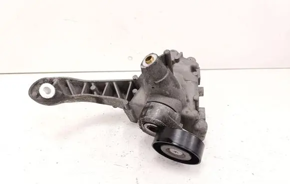 Volvo XC60 Engine mounting bracket G9N19N586AA