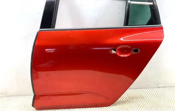 Renault Megane IV Rear door
