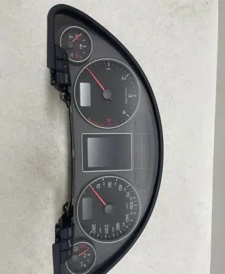 Audi A4 S4 B7 8E 8H Speedometer (instrument cluster) 8E0920931B 8466000399 0263326167